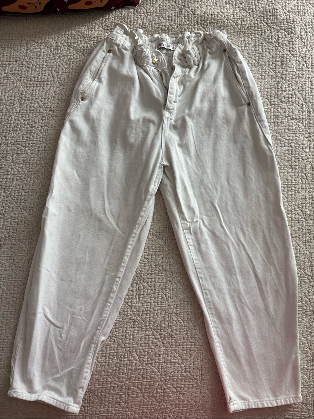 Zara White Paperbag Waist Cropped Pants